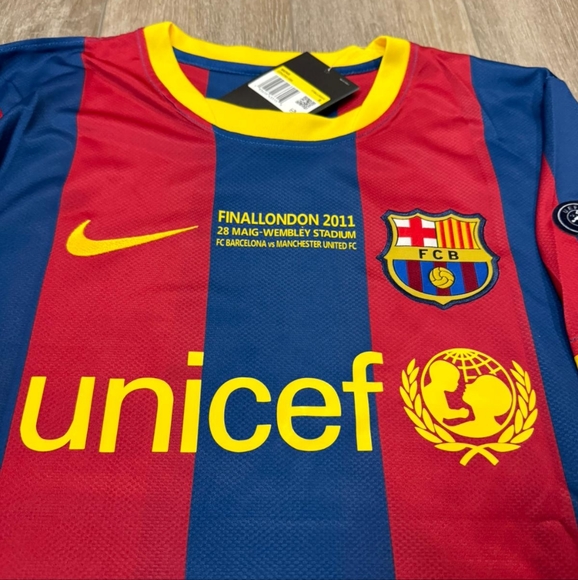 Jersey Soccer Version Retro Team Barcelona 2011 Messi # 10 - Picture 6 of 9